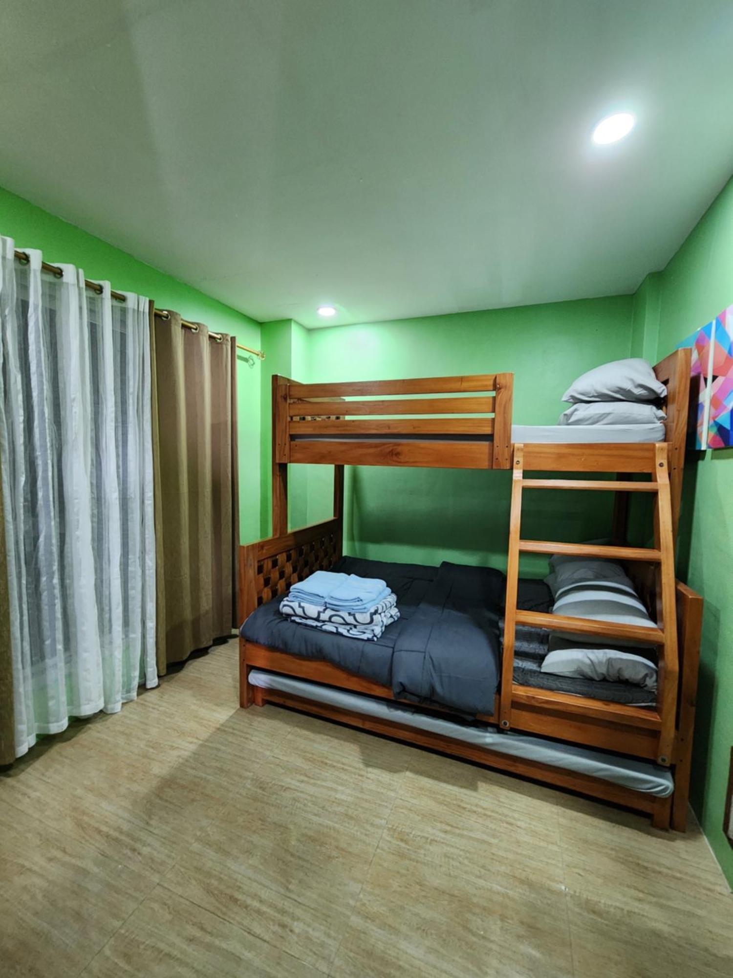 Mountain And Sunsetview Baguio Residences Baguio City Habitación foto